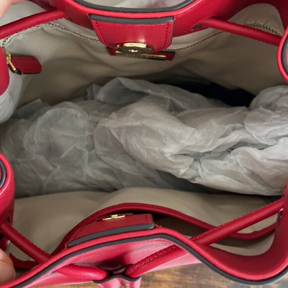 NWT MSRP$375 Ralph Lauren Leather Large Andie Drawstring Bag Red - Picture 3 of 4